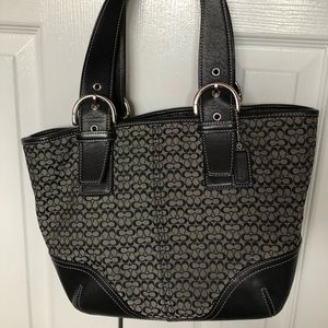 Coach bag. In great condition.